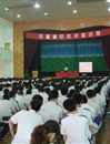 科普专家鼓励中学生做一个有创造力的人