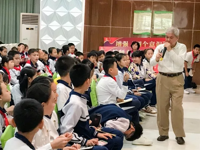 广州“院士专家校园行”中科院教授陈贺能畅谈科技妙用