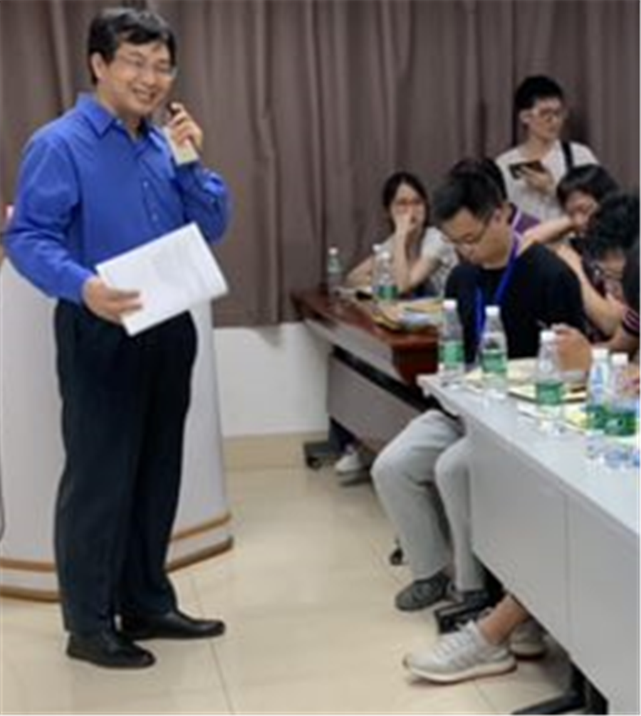 黄朝峰副教授.png