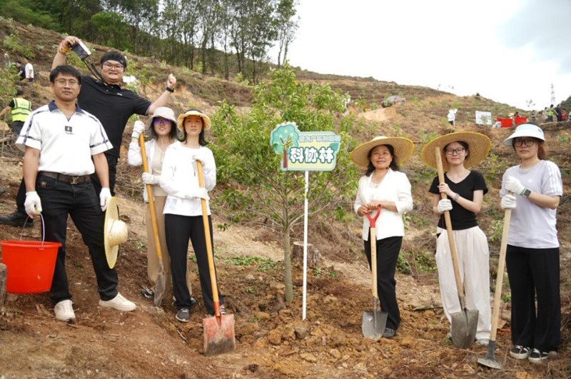 省科协系统开展义务植树主题党日活动