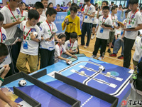 梅州市首届青少年机器人大赛举行