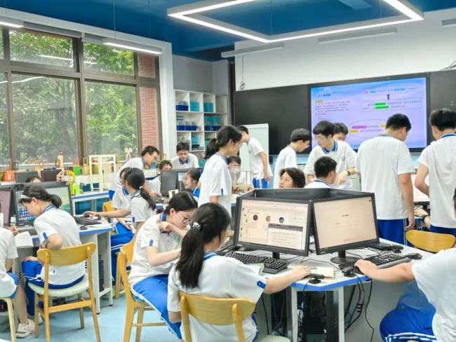 “科技点亮未来” 2024 年东莞市中小学松湖科技劳动嘉年华暨松湖科技节系列活动落幕