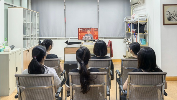 广东园林学会开展九三阅兵主题党日活动