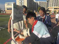 茂名市滨海华赋学校举办校园开放日暨科技节成果展示活动