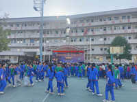 茂名化州市科协“科普大篷车校园行”活动举办