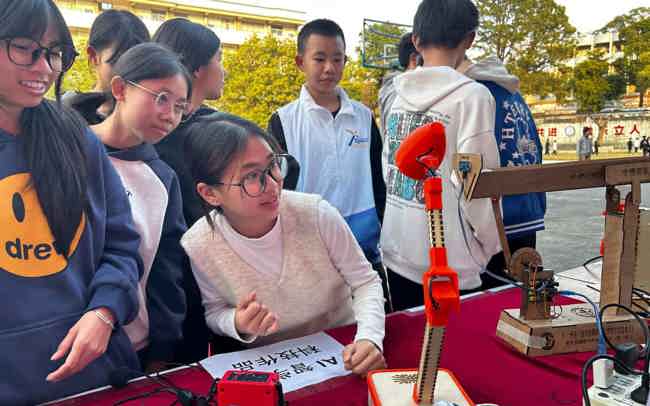 d5dbe750a71943dcb6510d494bc2f4e8-min