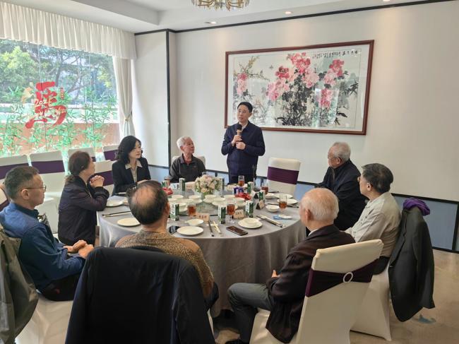 省科协举办2026年迎春团拜会并走访慰问机关离退休老同志