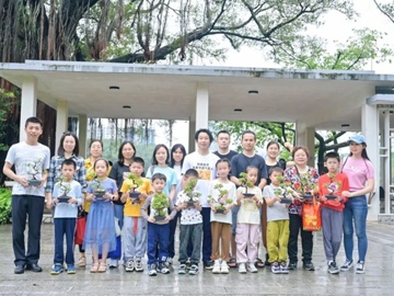 “艺传流花，匠心传韵”岭南盆景制作亲子活动举办